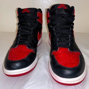 Air Jordan 1 Retro High OG 'Banned' (2016)